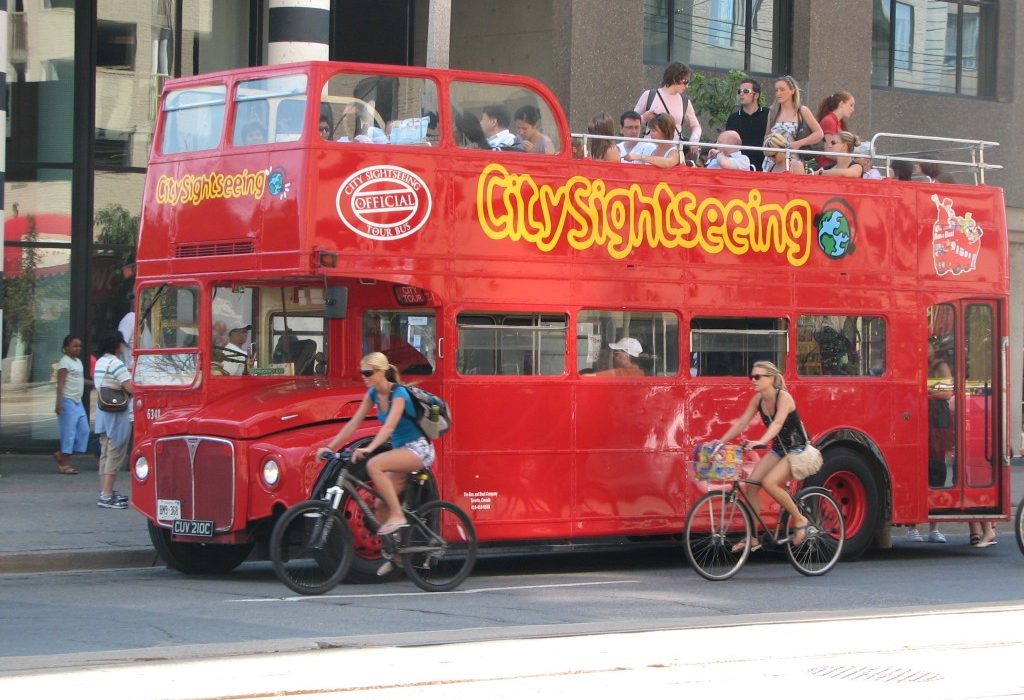 red tour bus toronto