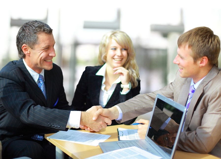 Guidelines To Choose The Right Business Broker For Selling Your Business