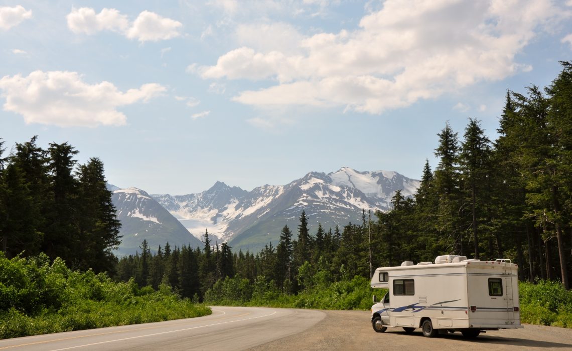 Enjoy Your Next Outing By Hiring The Right Motorhome