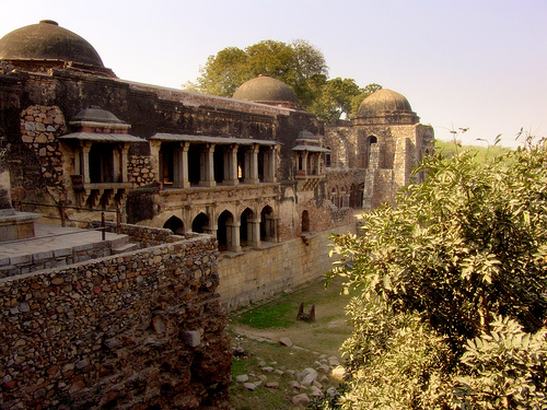 5 Restaurants That Defines The Delectable Food Of Delhi