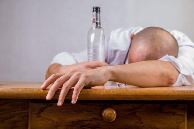 The Best Ways To Prevent and Cure A Hangover